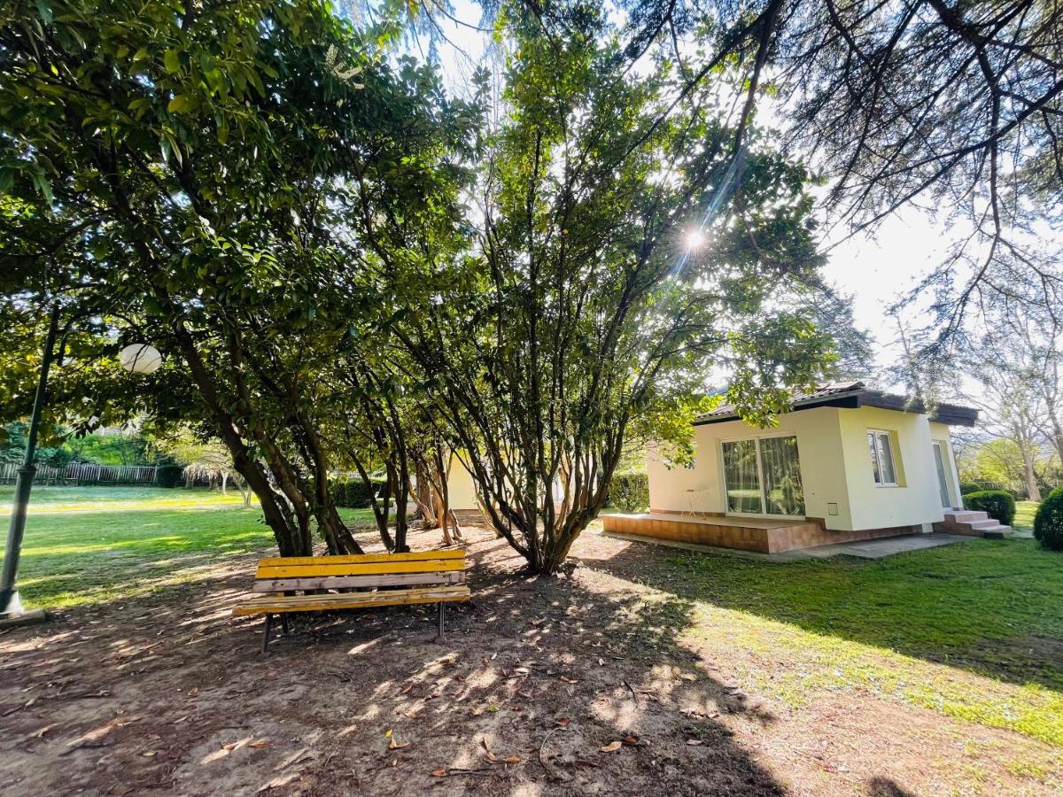 Fuk-Tak'S Bungalow Dojran Exterior foto